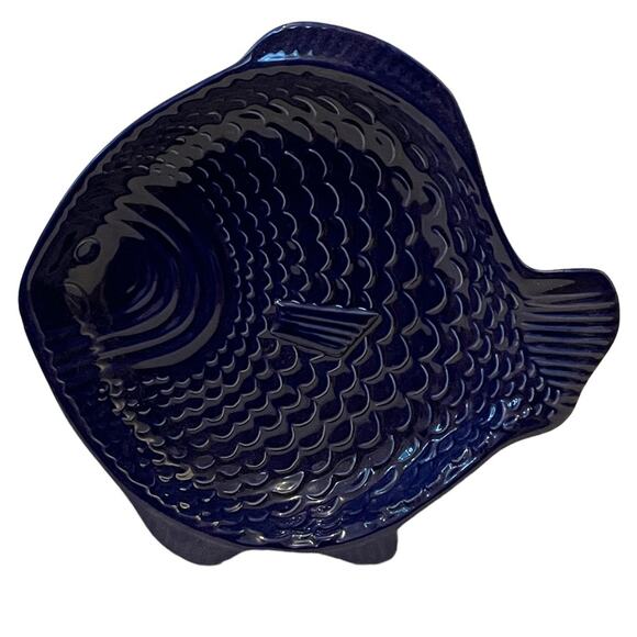 Deltis Fish Shaped Serving Dish Casserole Platter Tray Royal Cobalt Blue Pottery - Picture 1 of 6